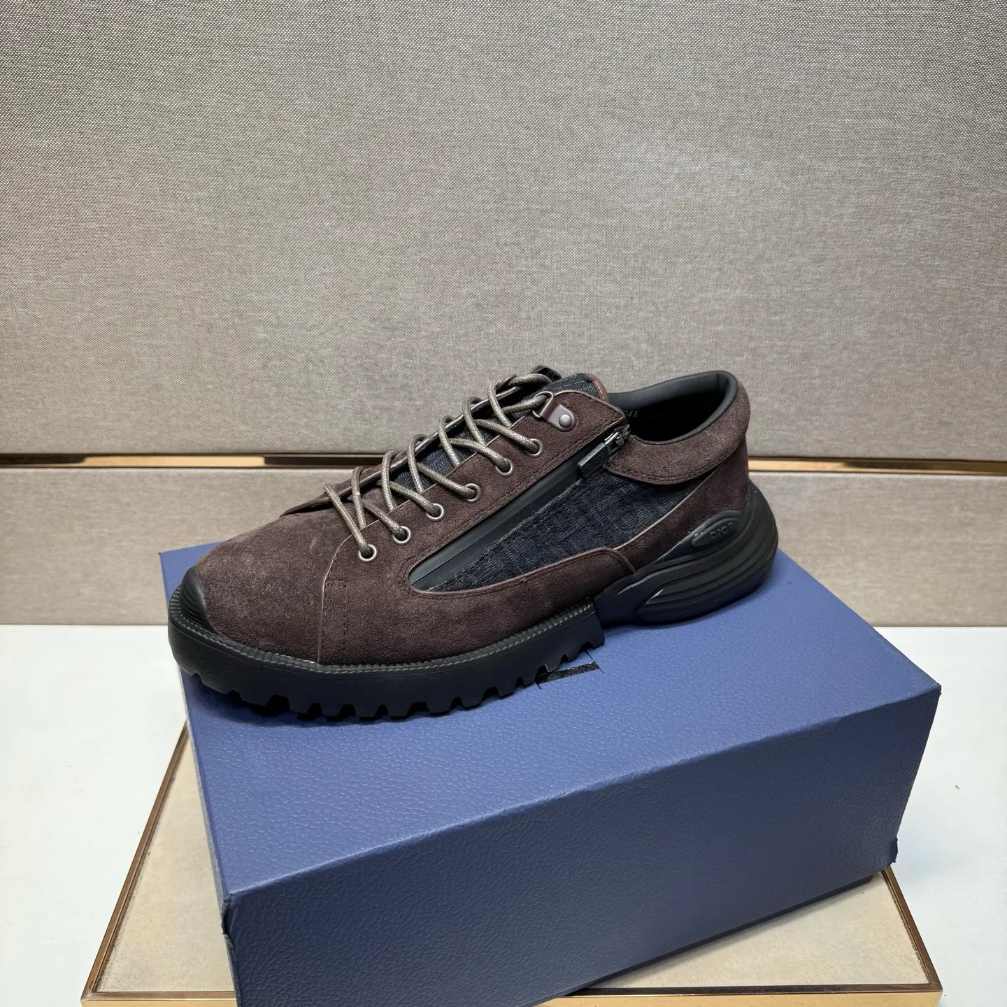 ⬛️Men's shoes 💰p560 [Dior~] Men's casual shoes 2025z cabinet sales simultaneously 🔶Size: 39-44 #️⃣ 🔷2 colors🔜The upper is made of multi-material splicing➕Genuine leather lining, comfortable and breathable, sole: original comfortable and wear-resistant outsole, ⚠️Real shot📱Photographed🎬The real thing is better📢📢📢